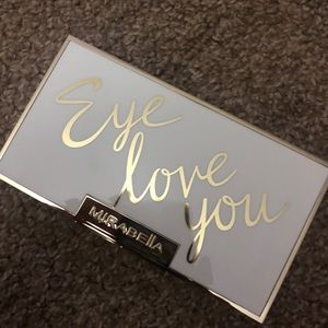 NEW Mirabella seduction eyeshadow palette